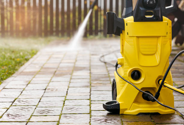 Best Playground Equipment Cleaning  in Schulenburg, TX